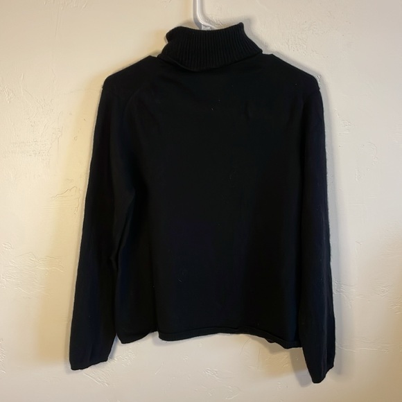 Black cashmere turtleneck - Picture 6 of 6